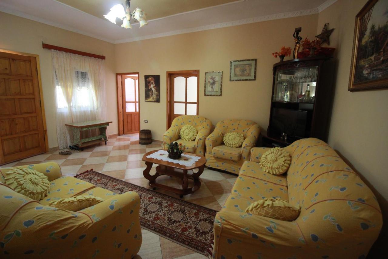Honey-House “Kastrioti” Appartement Përmet Buitenkant foto